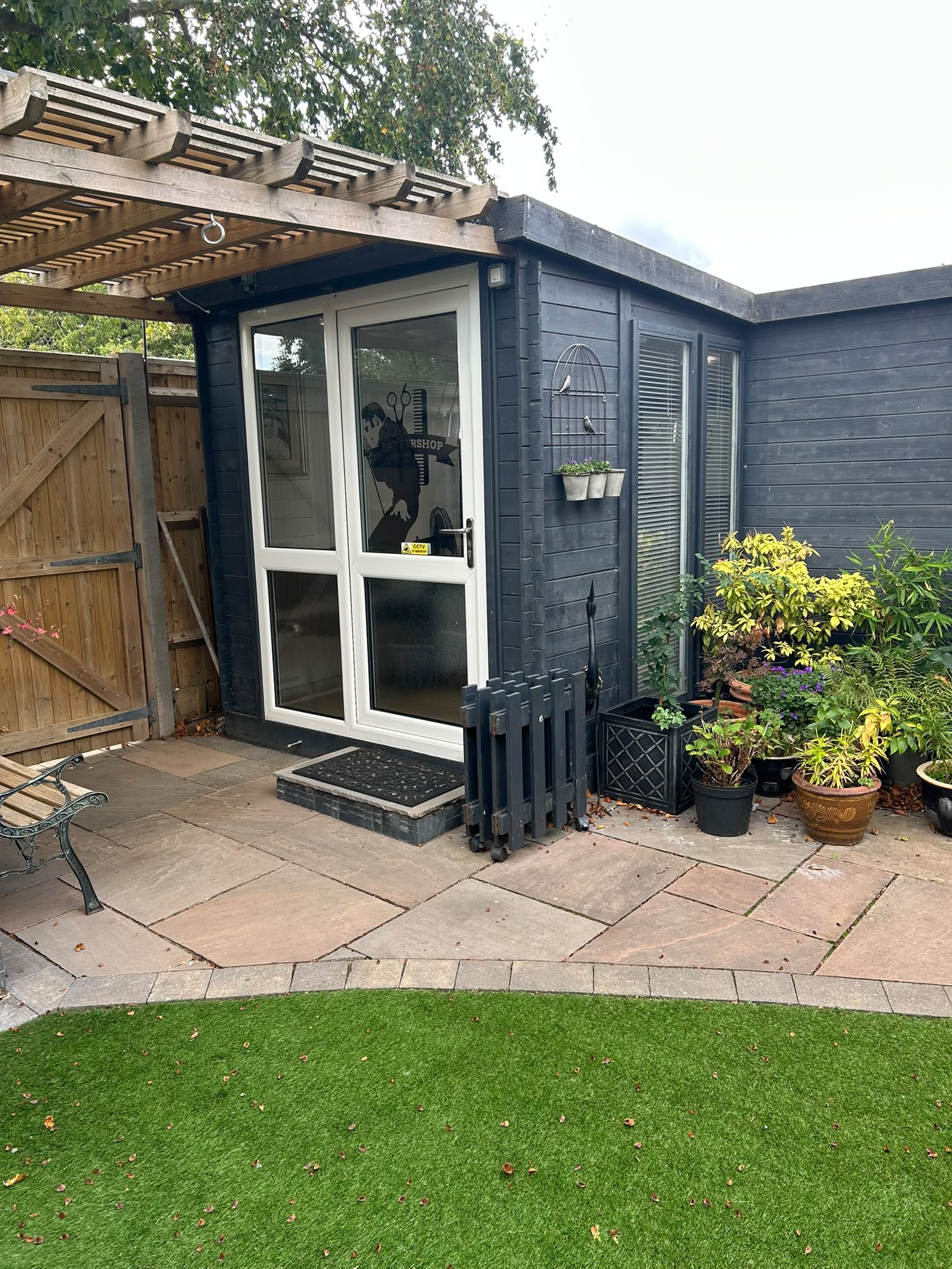 The Blonde Barber private garden studio in Basingstoke